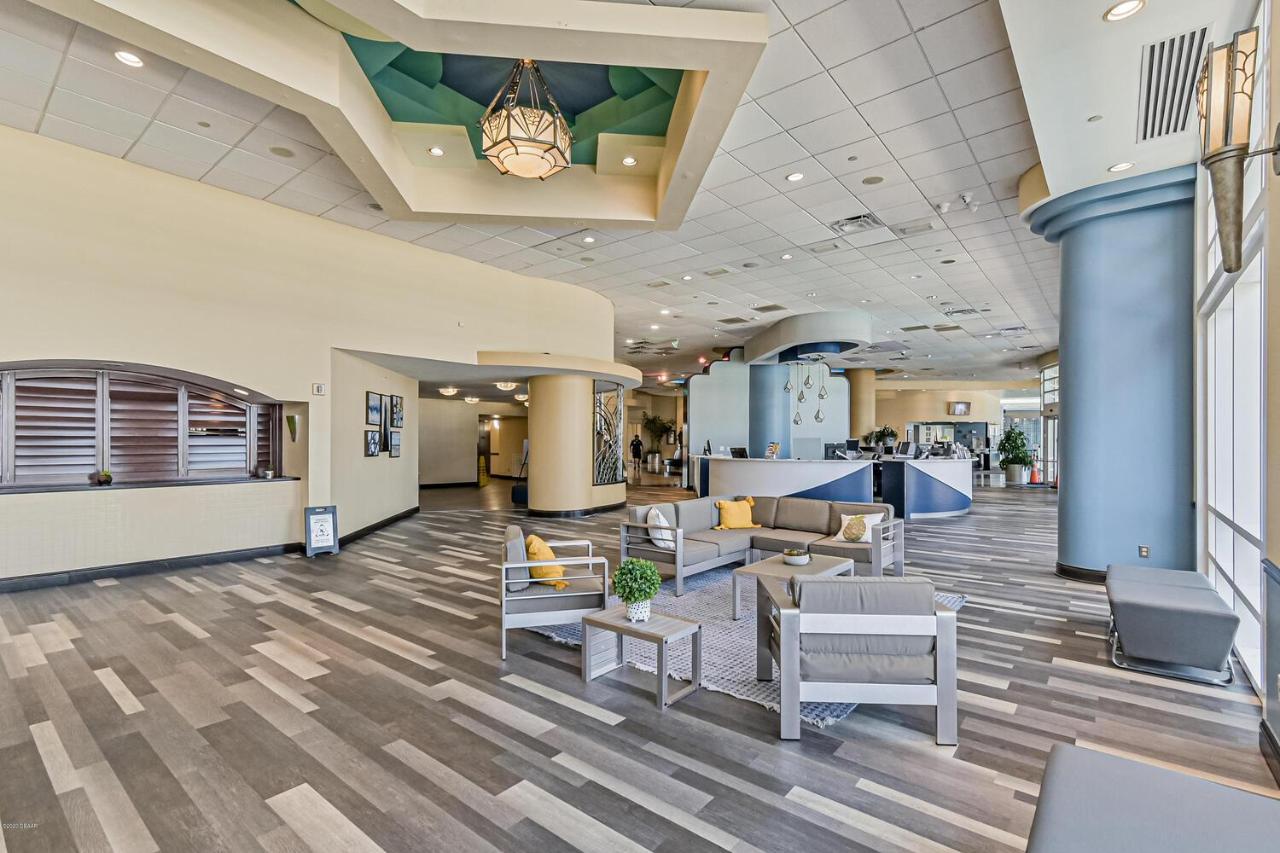 Vacation In Comfort And Luxury - 1br Direct Oceanfront - Wyndham Ocean Walk -1302 Apartment Daytona Beach