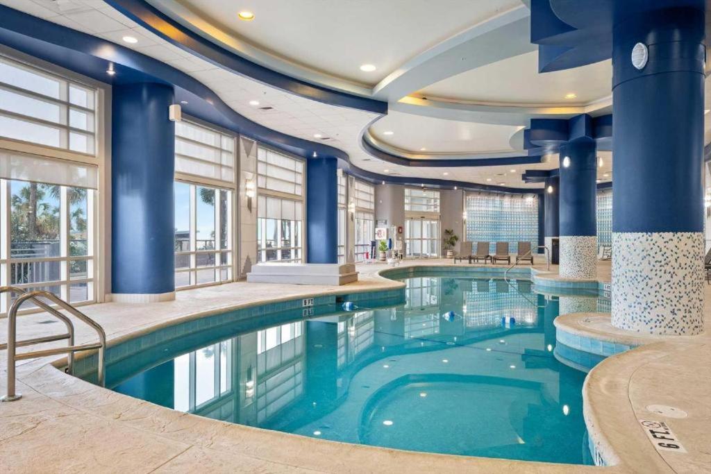 Apartment Vacation In Comfort And Luxury - 1br Direct Oceanfront - Wyndham Ocean Walk -1302
