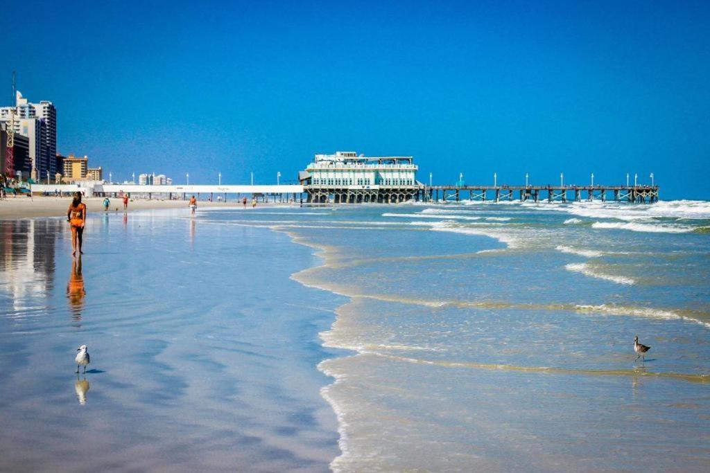 Vacation In Comfort And Luxury - 1br Direct Oceanfront - Wyndham Ocean Walk -1302 Apartment Daytona Beach