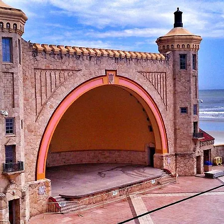 Vacation In Comfort And Luxury - 1Br Direct Oceanfront - Wyndham Ocean Walk -1302 Daytona Beach Exterior photo